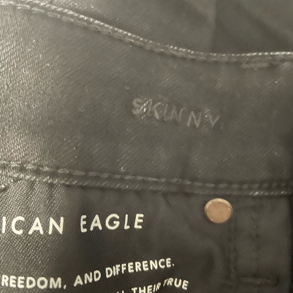 American Eagle Next Level Flex Skinny Jeans in Black. Size 29x32 - Picture 9 of 11